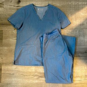 FIGS Women’s Scrub Set Casma Top/ Livingston Pants Heather Indigo M